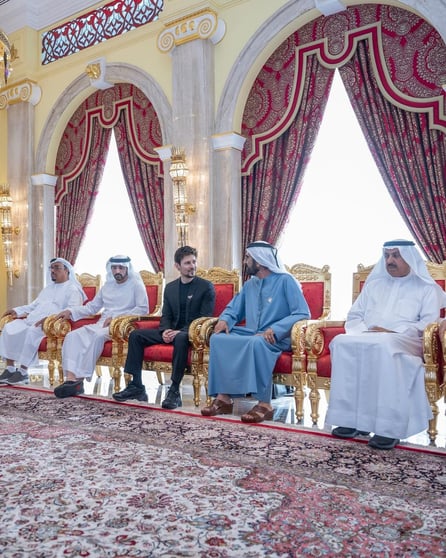 Павел Дуров и эмир Дубая шейх Мухаммед бин Рашид Аль Мактум (в центре)