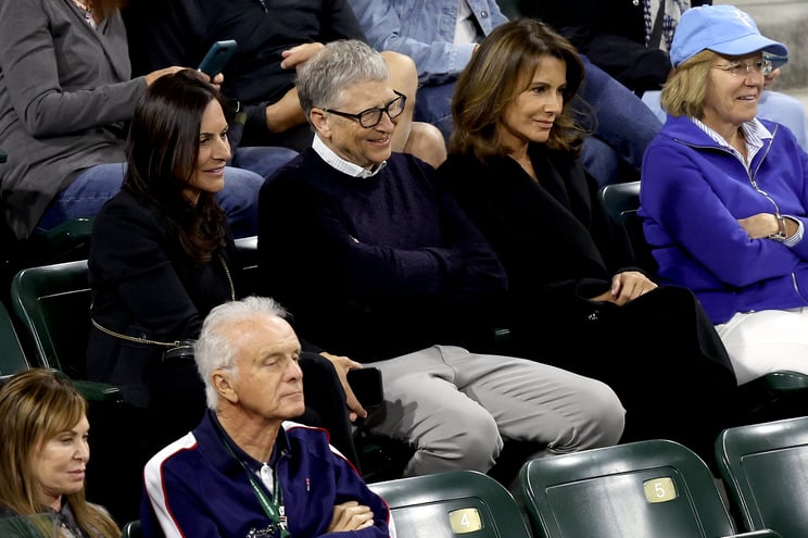 Билл Гейтс и Паула Херд на теннисном матче